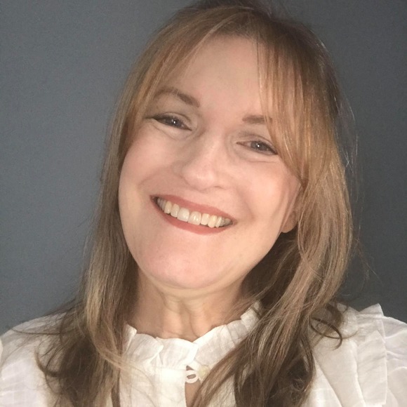 Meet your Posher, Cheryl - Picture 1 of 1